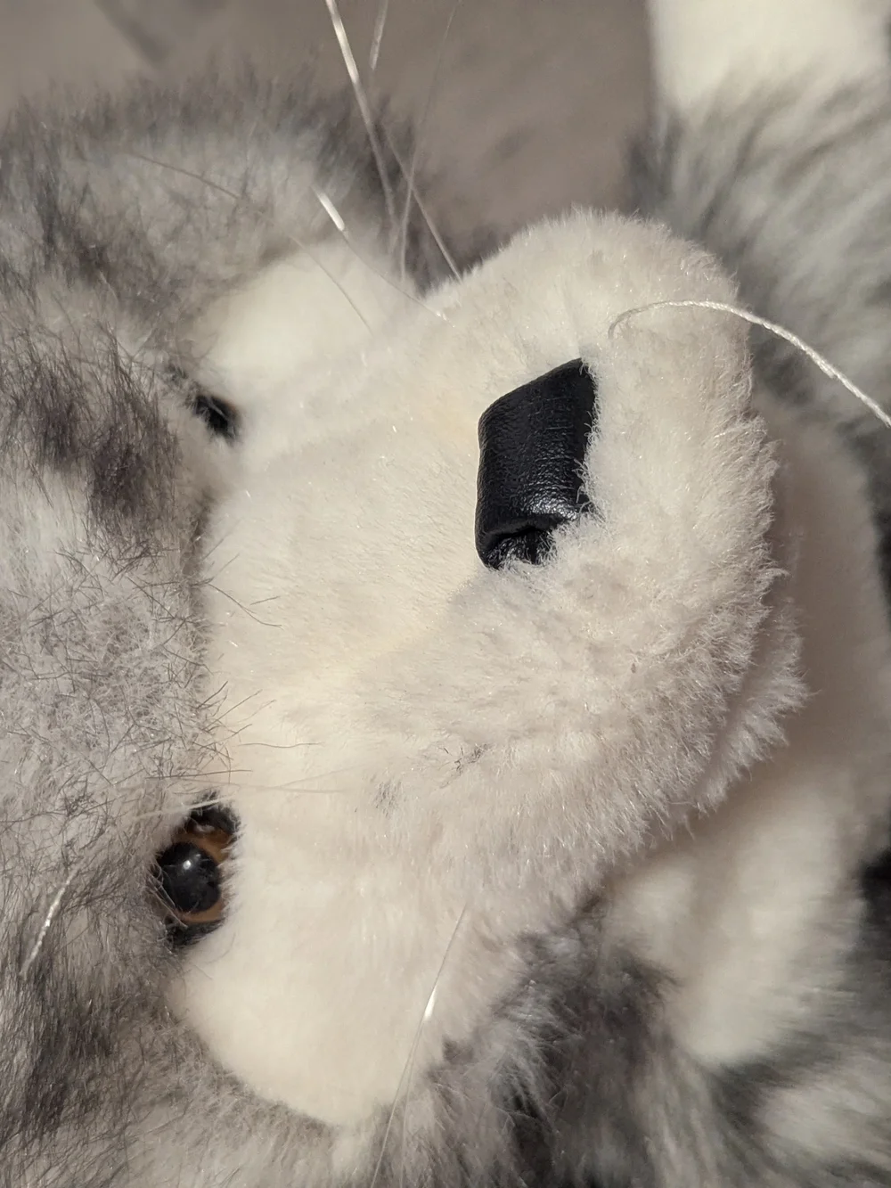 Plush Husky Puppet Timber Folkmanis - Picture 2 of 7